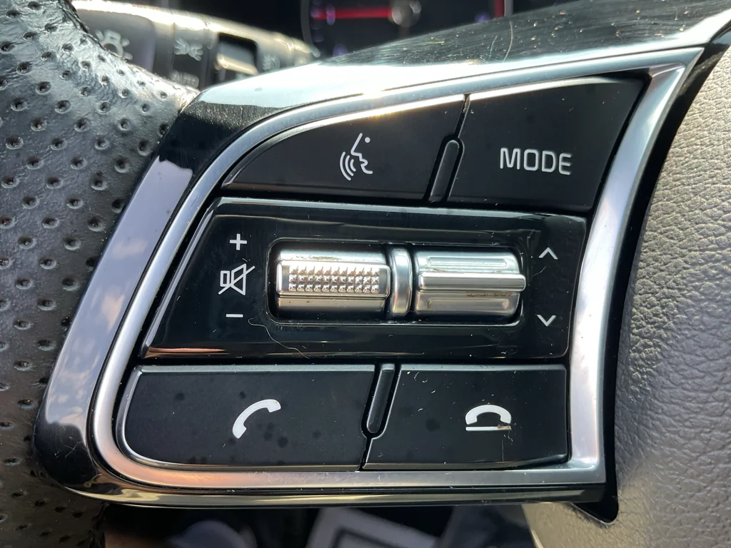 Used 2020 Deep Sea Blue Kia GT-Line image 29