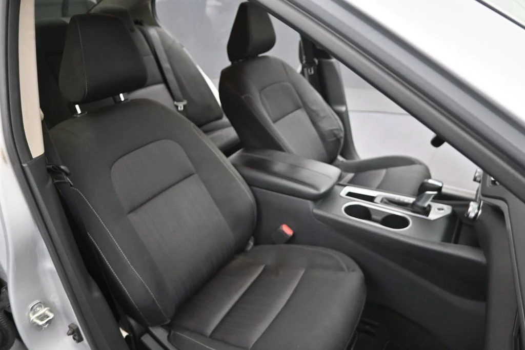 Used 2022 Silver Nissan 2.5 SV image 28