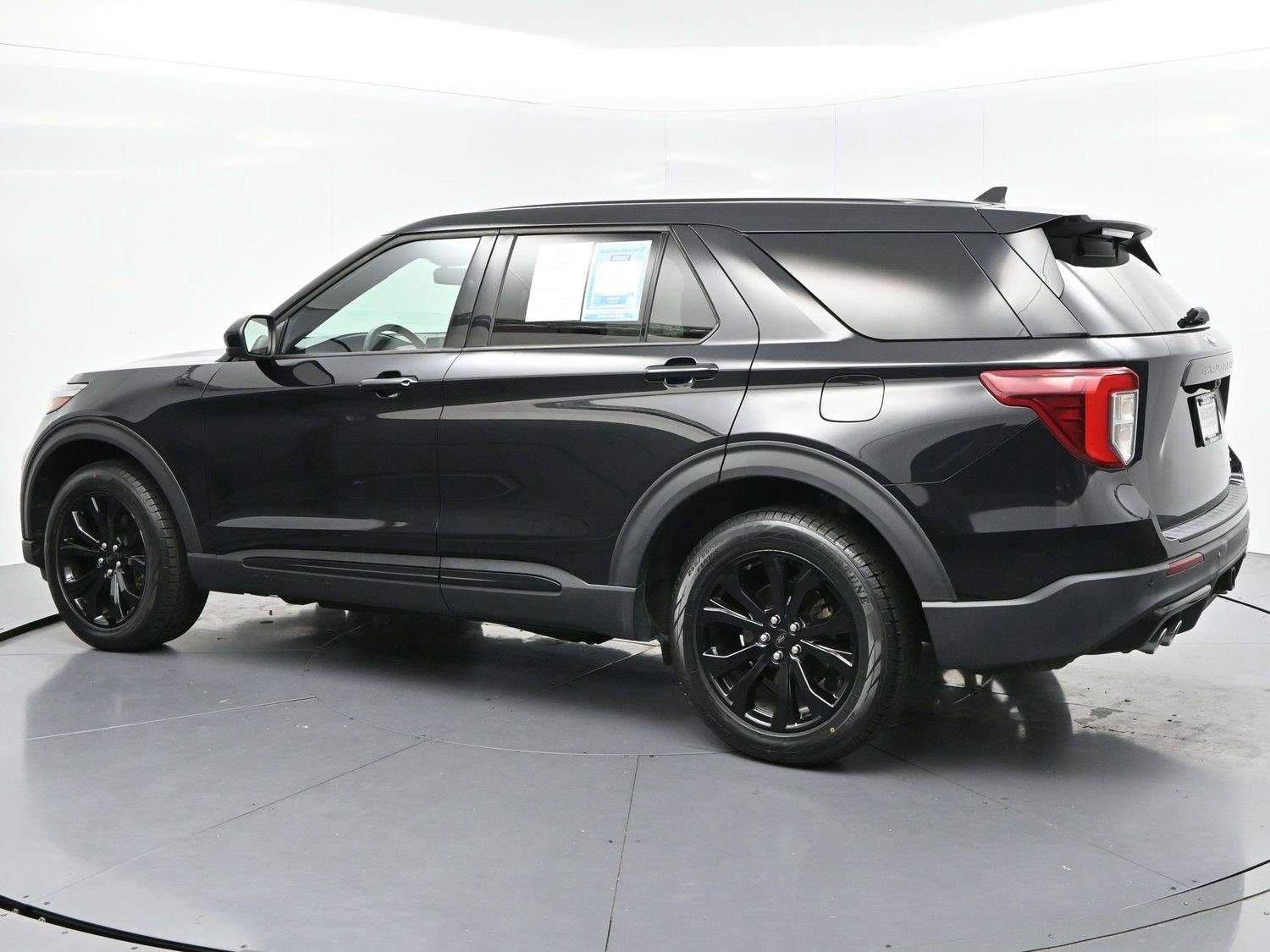 Used 2022 Agate Black Ford ST image 5