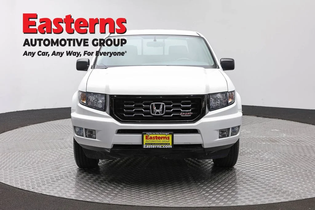 Used 2014 White Honda Sport image 2