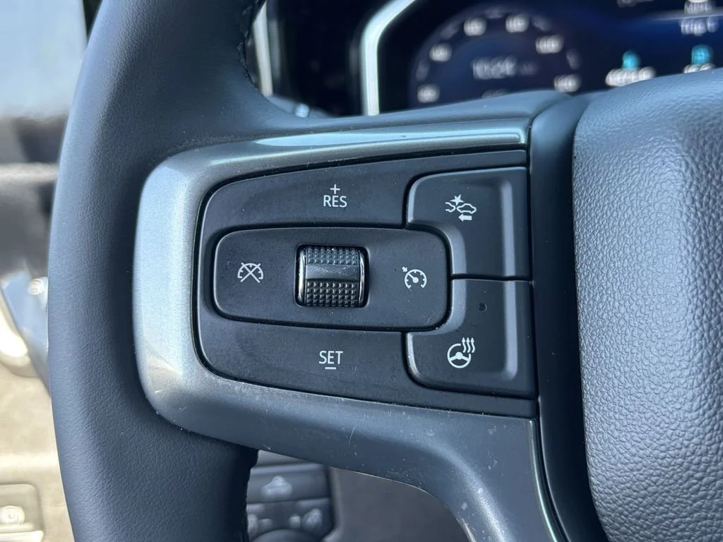 Used 2024 Summit White Chevrolet RST image 33