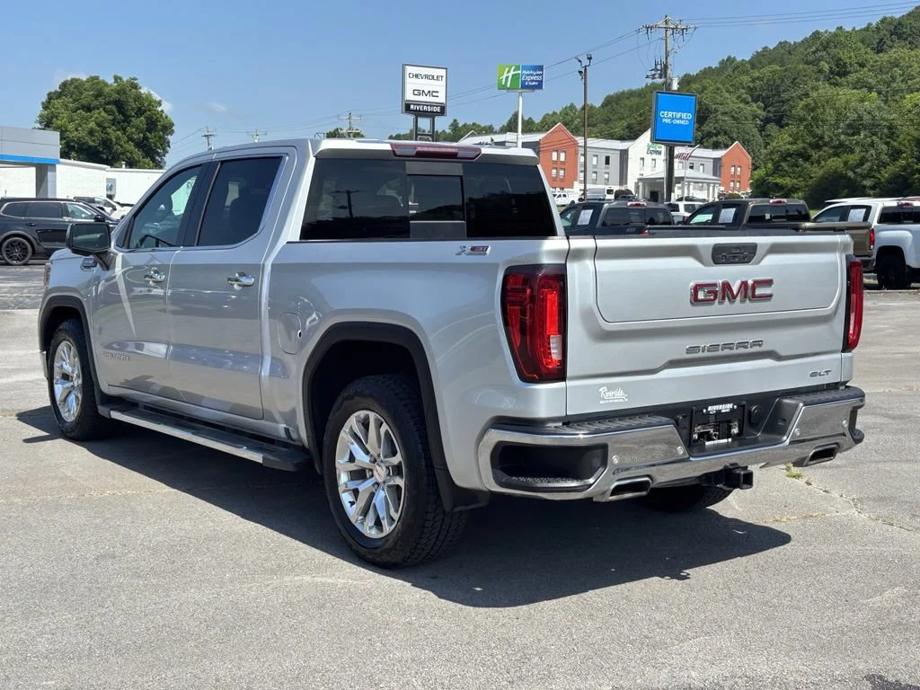Used 2022 Quicksilver Metallic GMC SLT image 11