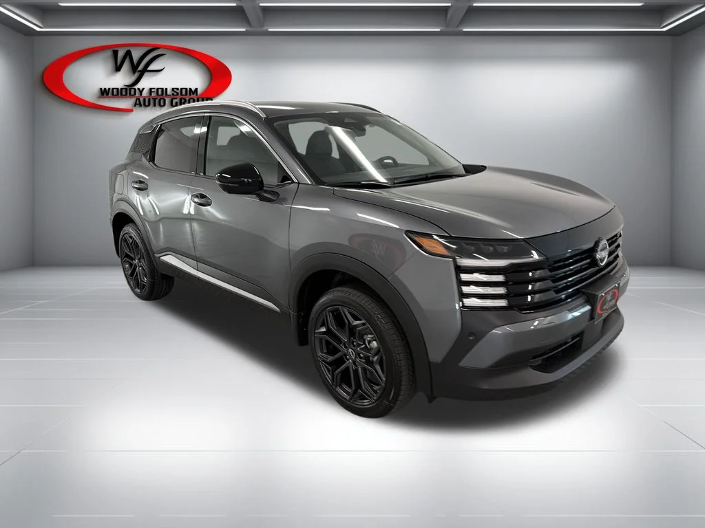 New 2026 Gray Nissan SR image 3