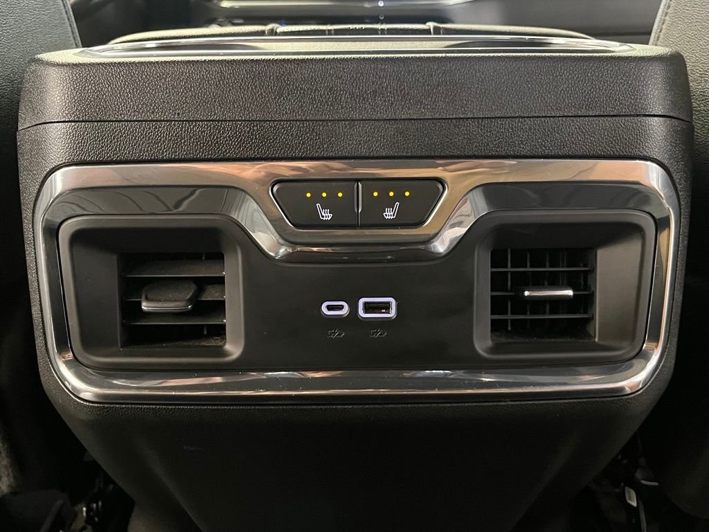 Used 2023 White Chevrolet High Country image 23