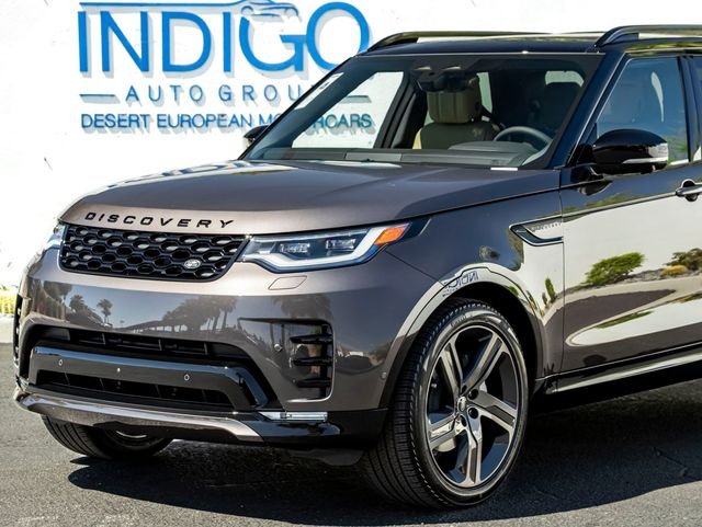 New 2026 Charente Grey Land Rover Dynamic SE image 2