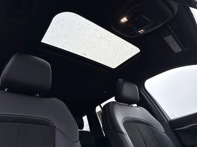 New 2026 Baltic Gray Metallic Clear-Coat Exterior Paint Jeep Altitude image 29