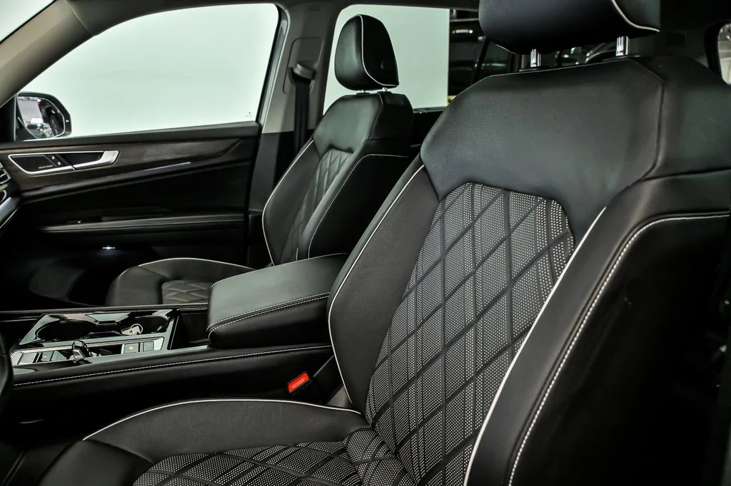 2026 Volkswagen Atlas SEL Premium R-Line - Photo 12