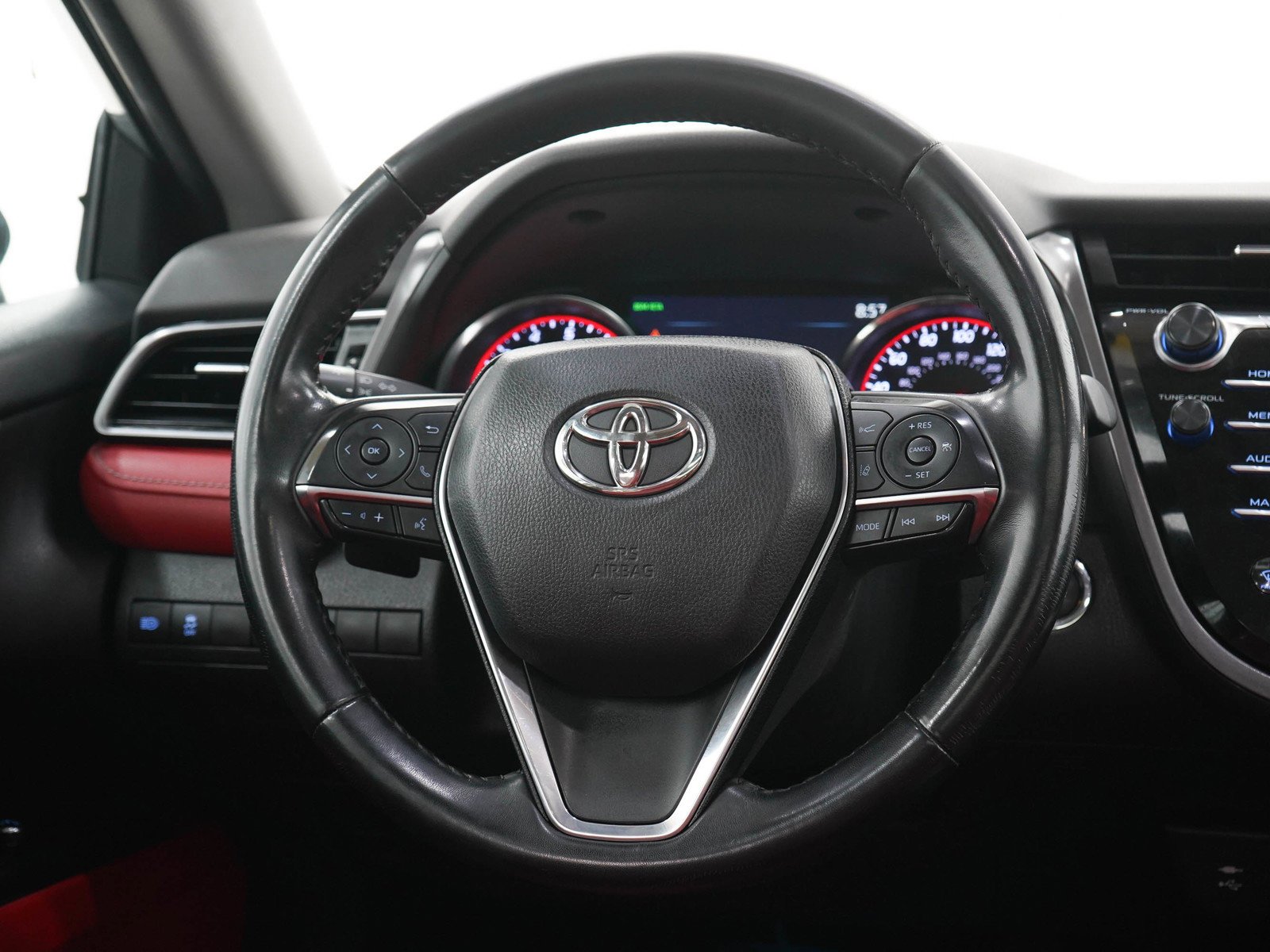 Used 2019 Midnight Black Metallic Toyota Xse image 15