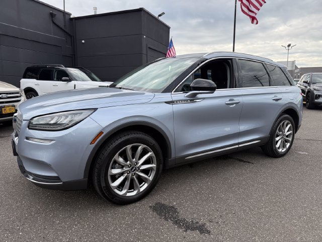 Used 2022 Blue Metallic Lincoln Standard image 1