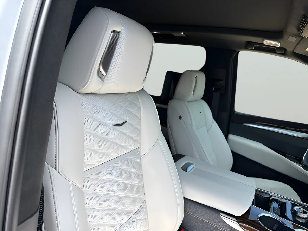 New 2026 Vibrant White Tricoat Cadillac Platinum Sport image 37