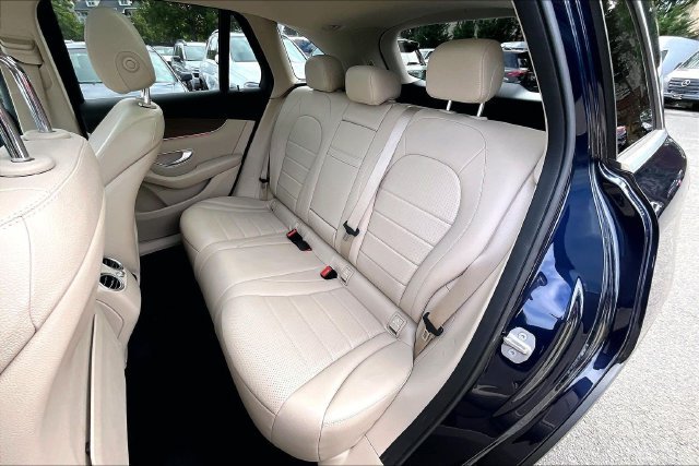 Used 2021 Blue Mercedes-Benz GLC 300 image 17