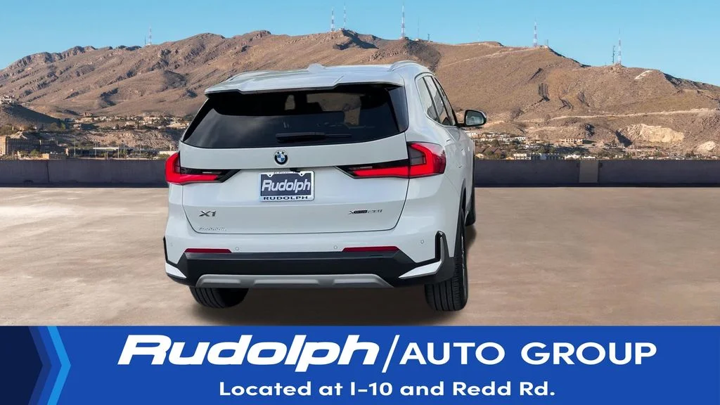Used 2026 White BMW xDrive28i image 10