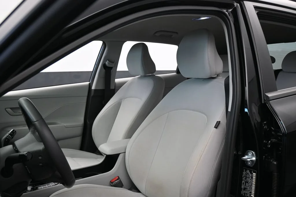 Used 2026 Abyss Black Pearl Hyundai SEL Sport image 9