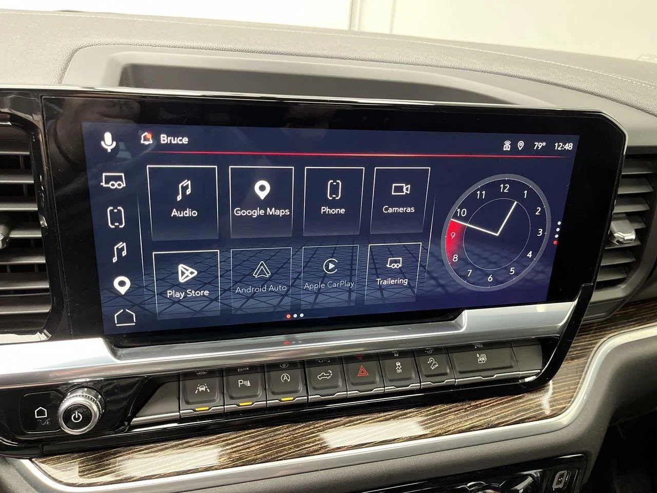 Used 2025 Sterling Metallic GMC Elevation image 21