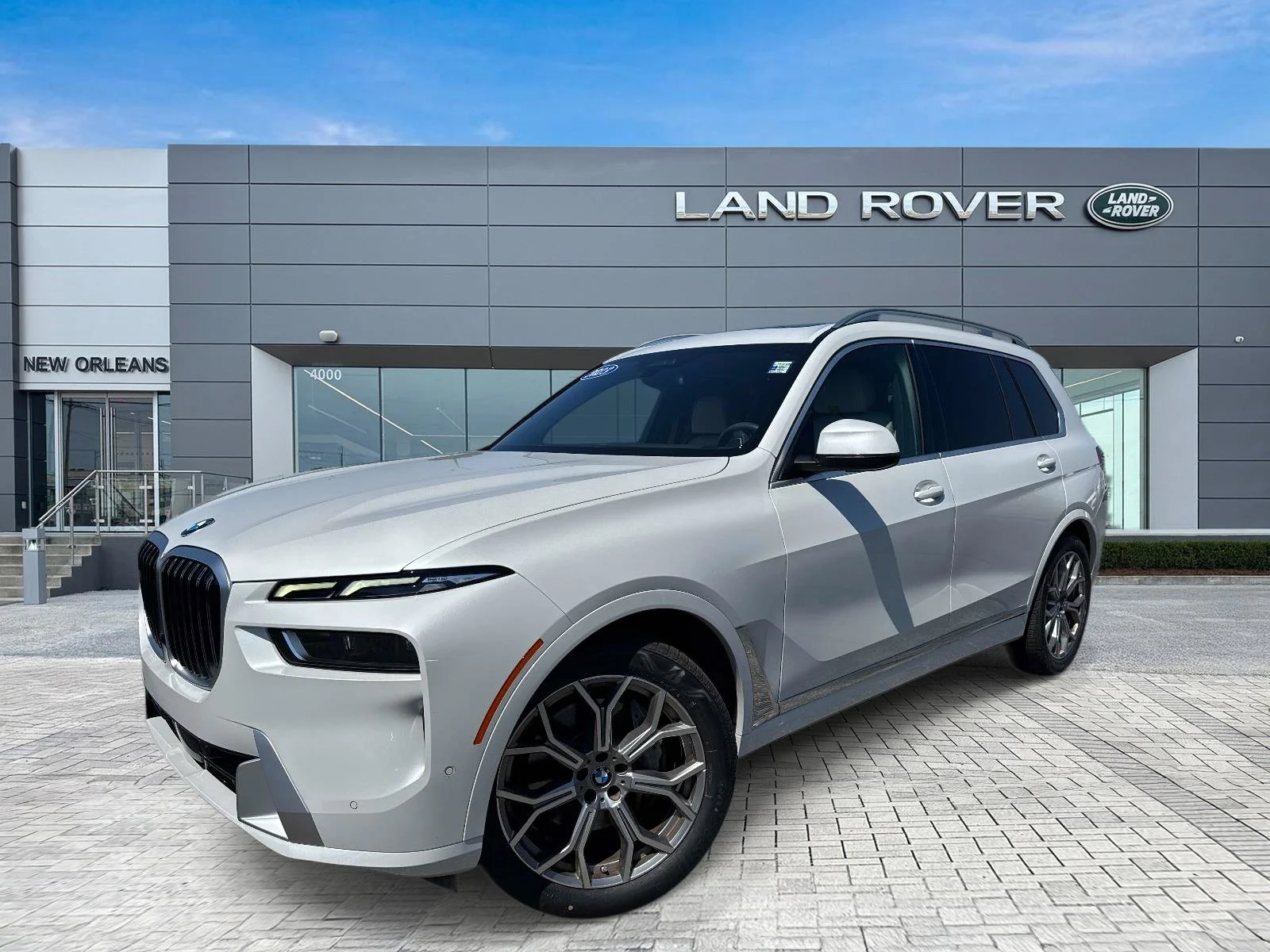 2023 BMW X7