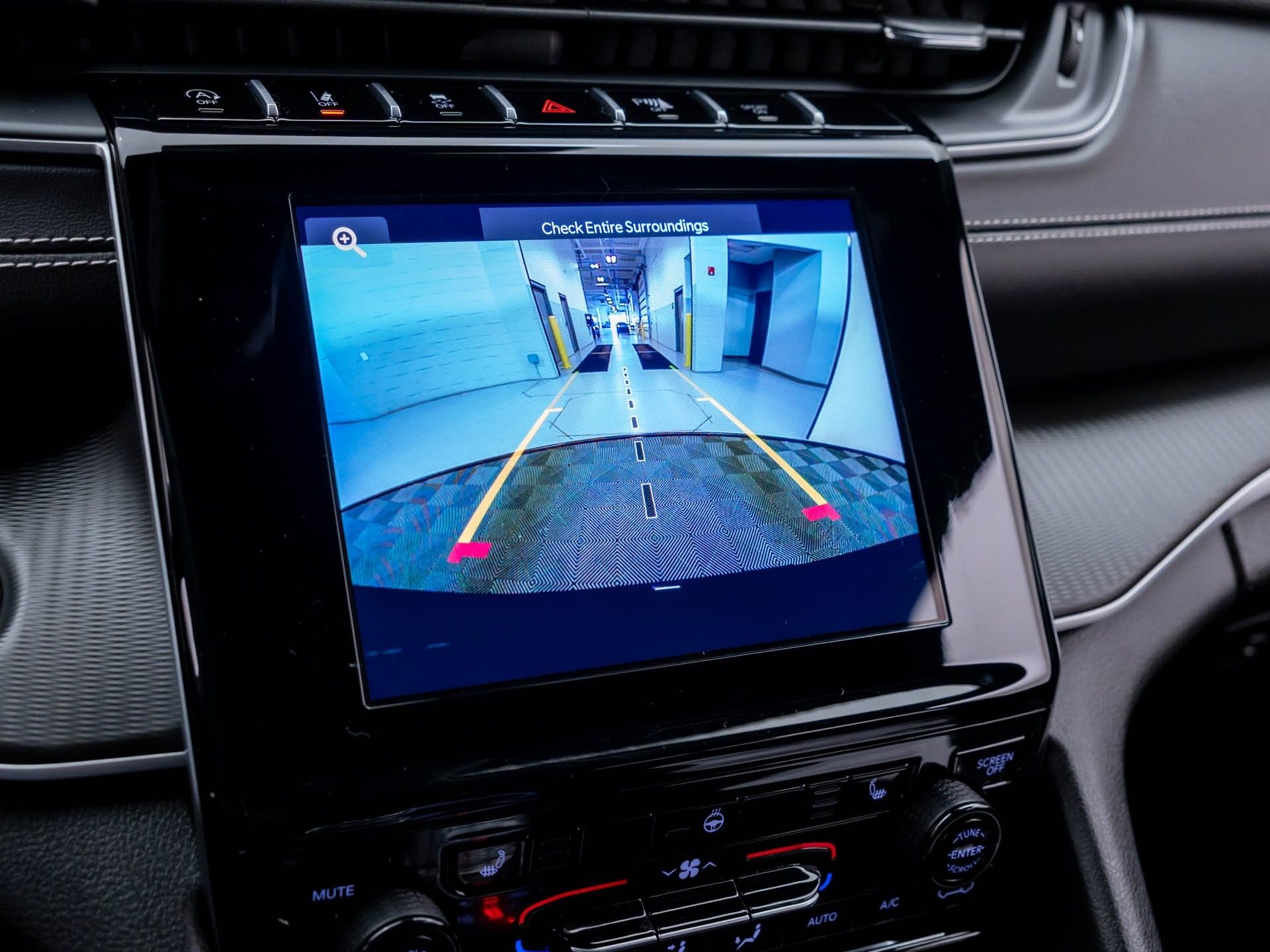 Used 2024 Black Jeep Altitude image 25