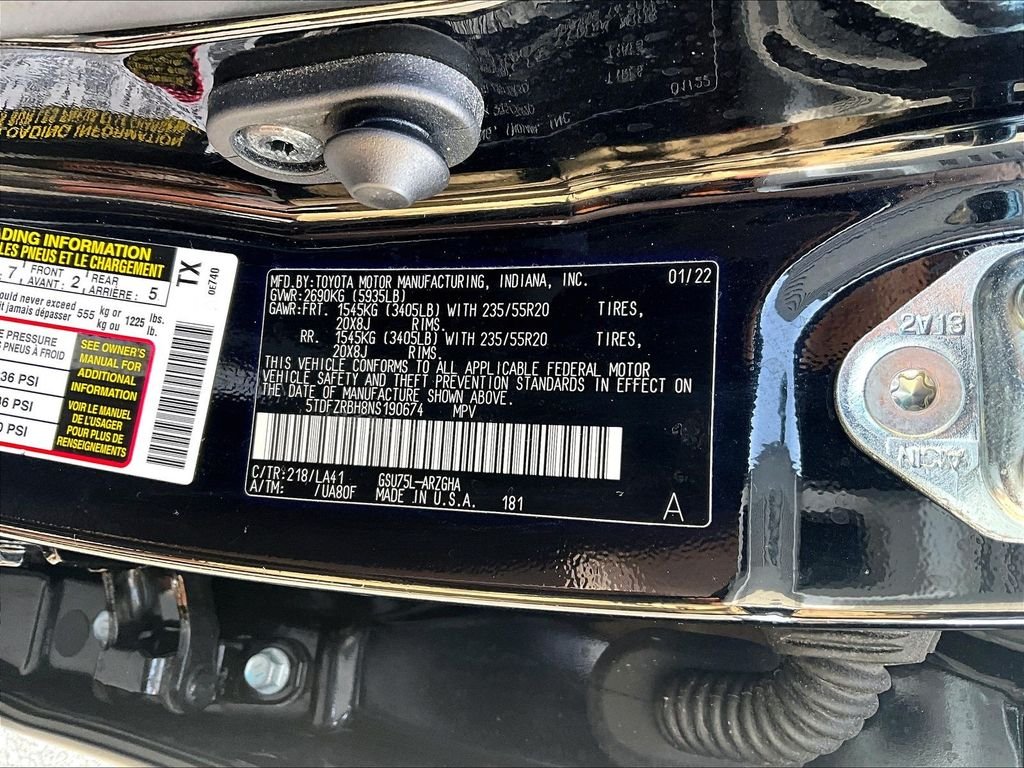 Used 2022 Black Toyota Platinum image 37