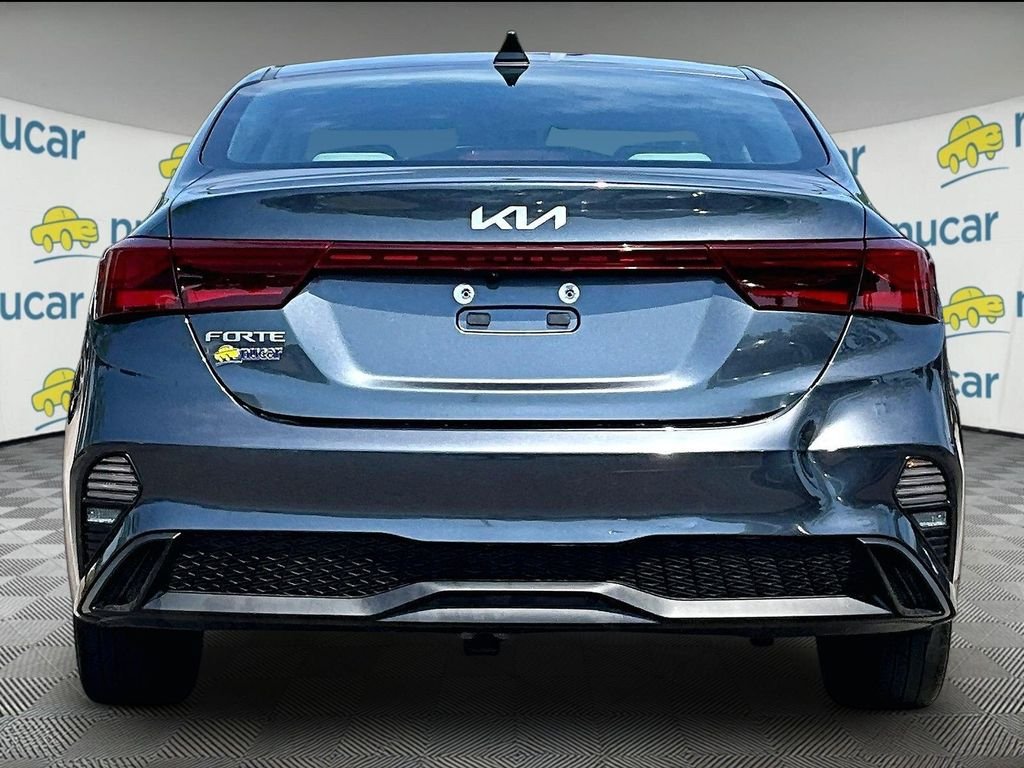 Used 2023 Gray Kia LXS image 5