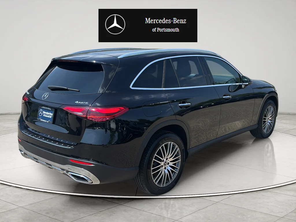 Certified Used 2026 Black Mercedes-Benz GLC 300 image 5