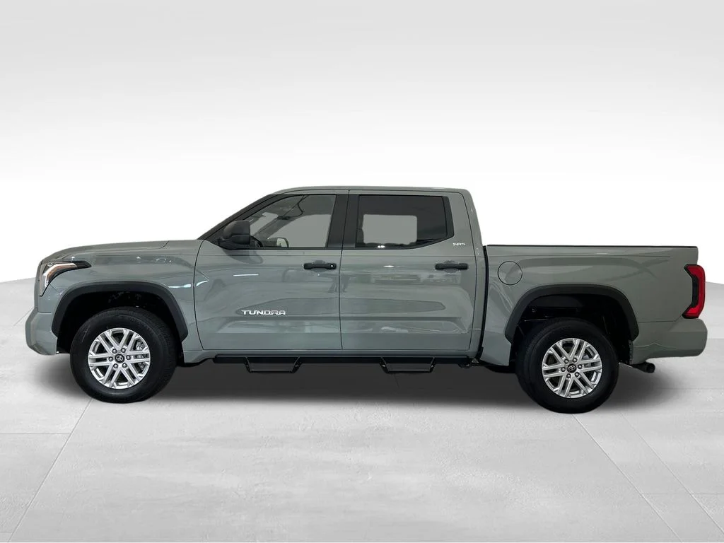 Used 2026 Green Toyota SR5 image 2