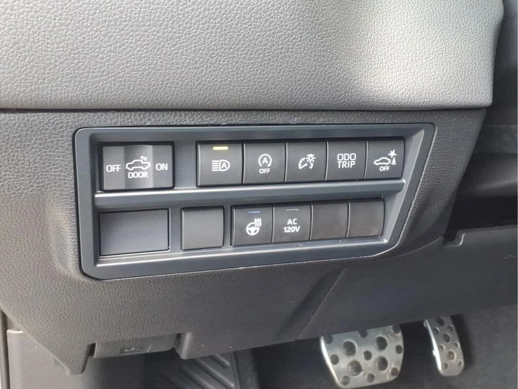 Used 2024  Toyota Limited image 16