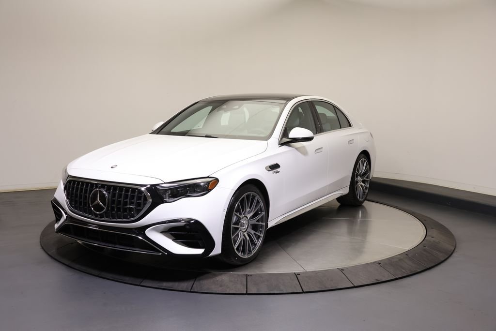 New 2027 MANUFAKTUR Moonlight White Magno Mercedes-Benz E 53 AMG® image 3
