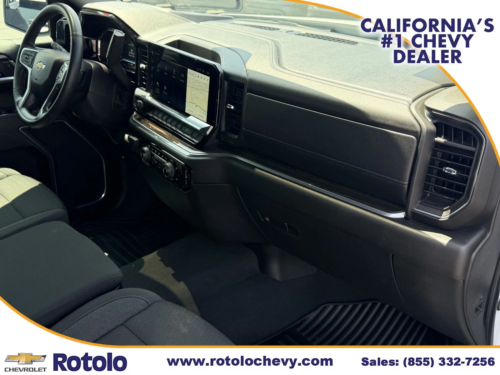 Used 2025 Summit White Chevrolet LT image 7