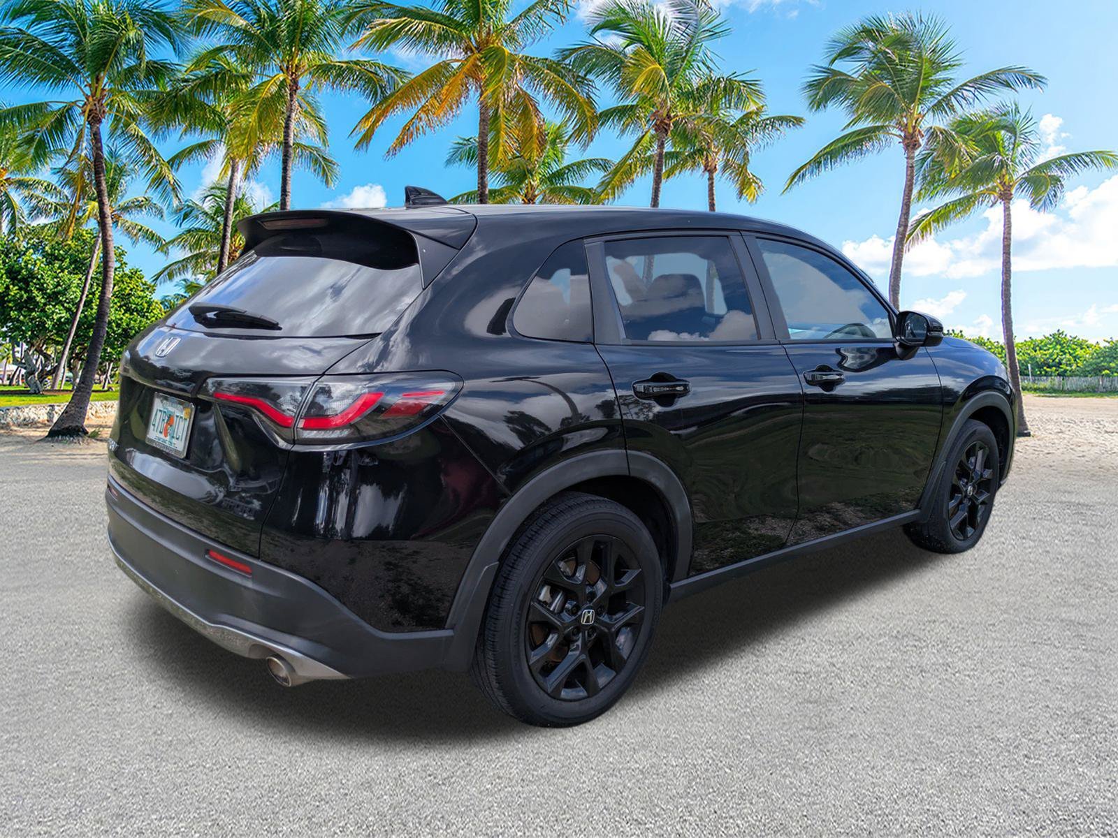 Used 2024  Honda Sport image 4