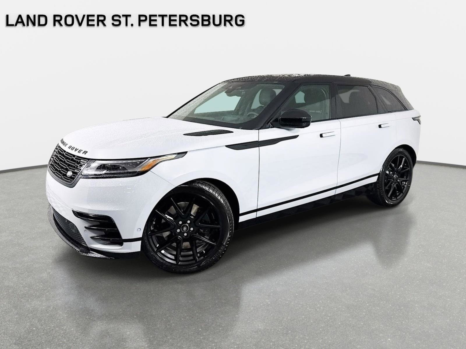 Used 2026 Gray Land Rover Dynamic SE image 1