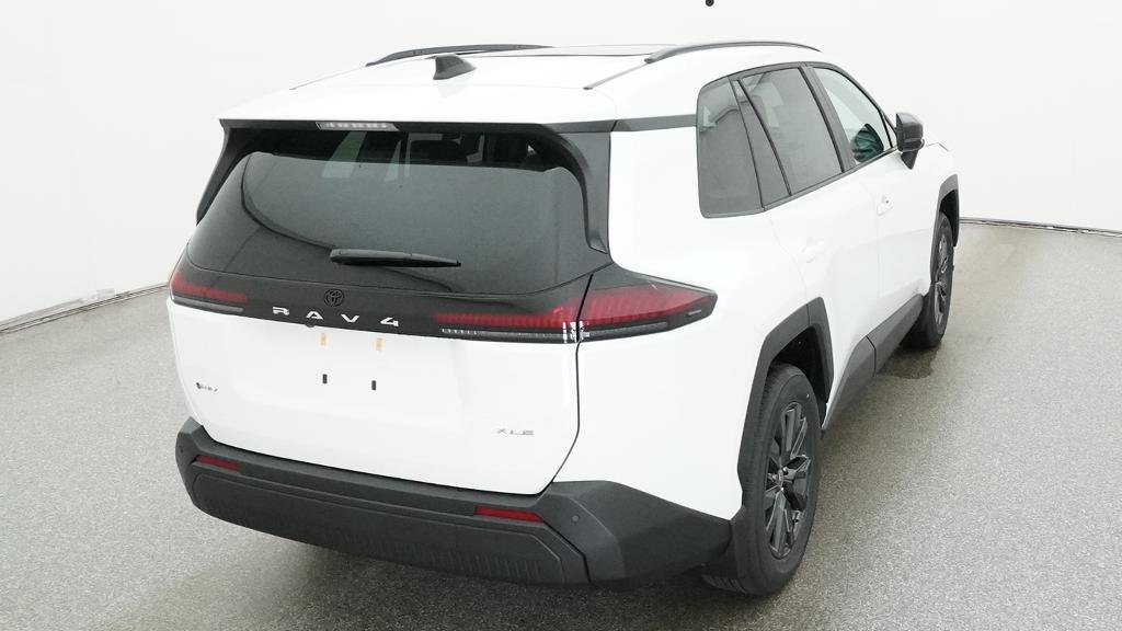 New 2026 Ice Cap Toyota XLE Premium image 22