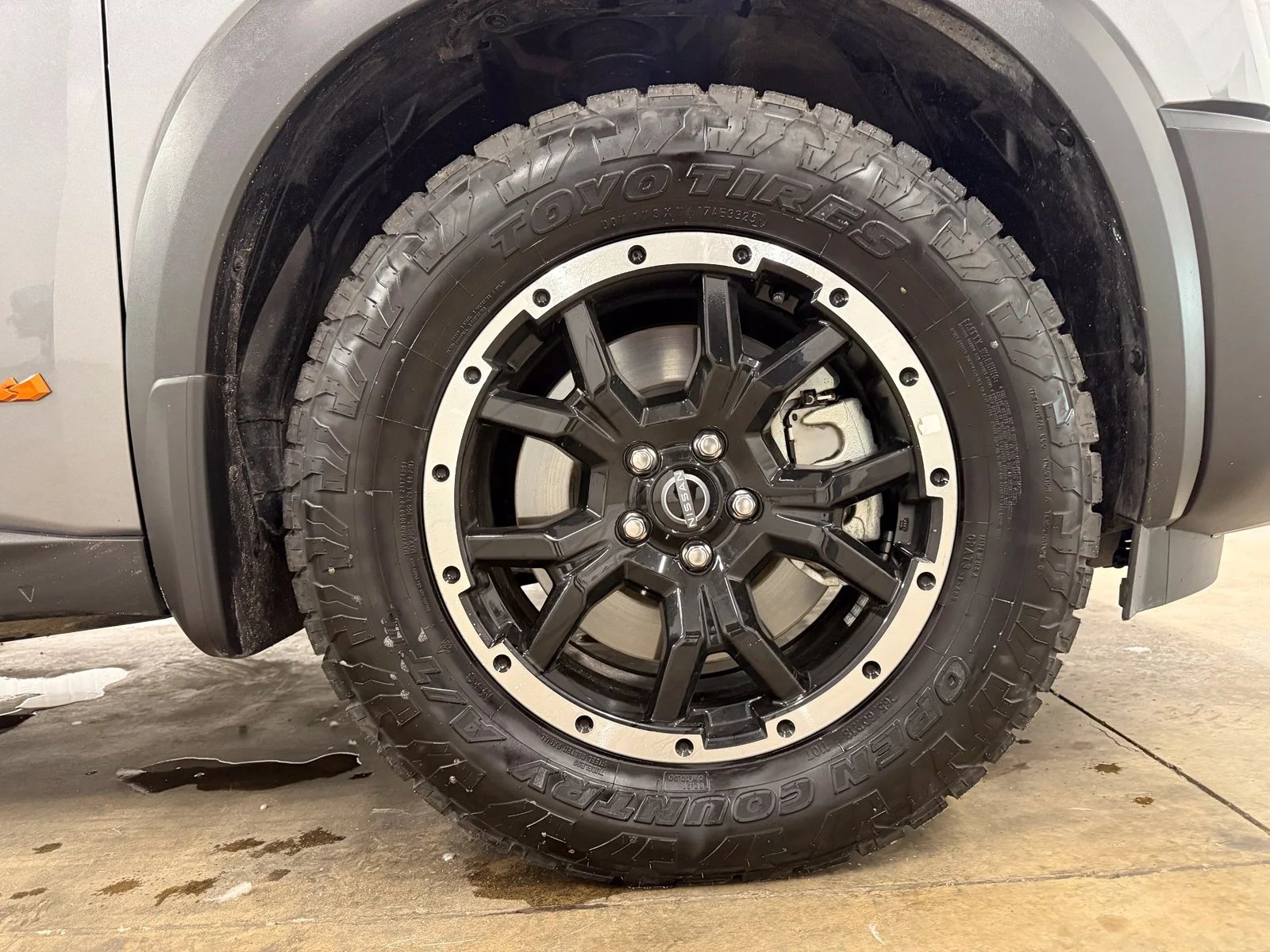 Used 2025 Gray Nissan Rock Creek image 30
