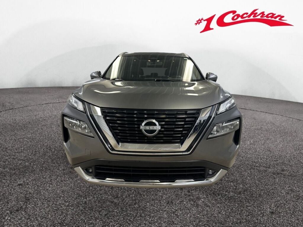 Used 2022 Gun Metallic Nissan Platinum image 34