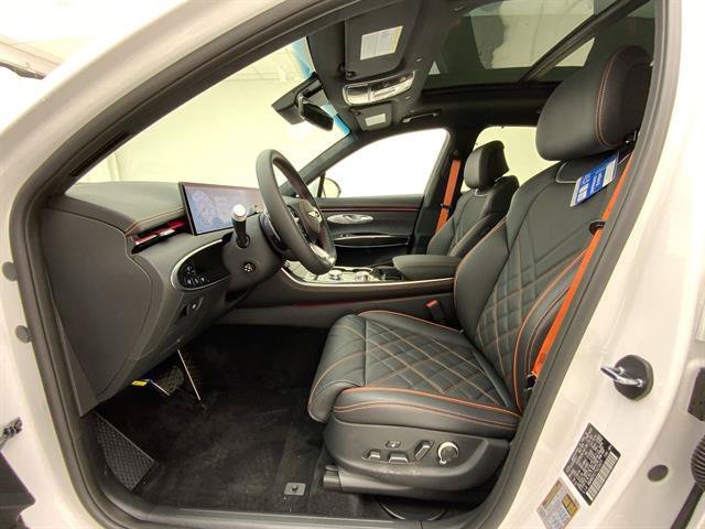 New 2026 Uyuni White Genesis 3.5T SPORT PRESTIGE image 12