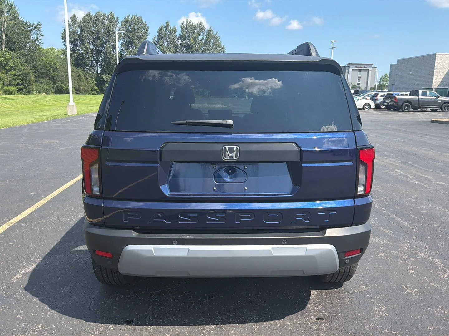 Used 2026 Obsidian Blue Pearl Honda RTL image 6