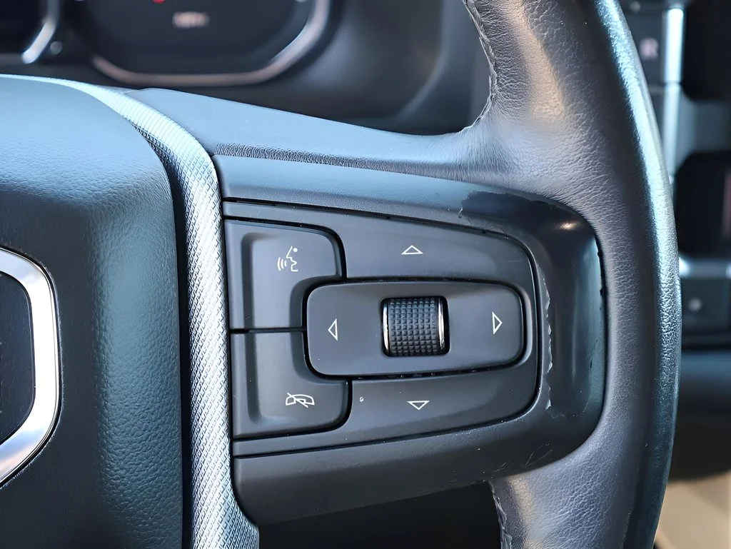 2021 GMC Yukon Denali - Photo 35