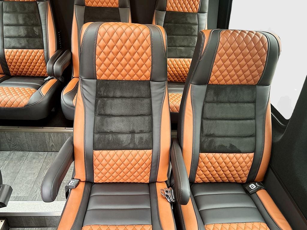 New 2025  Mercedes-Benz 15 Passenger Sliding Door image 21