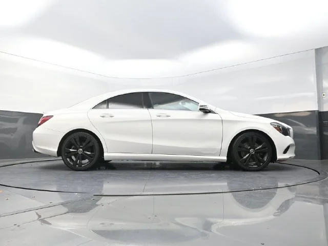 Used 2019  Mercedes-Benz CLA 250 image 38