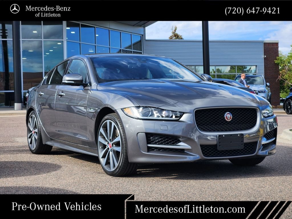 Used 2017 Gray Jaguar 35t R-Sport image 3