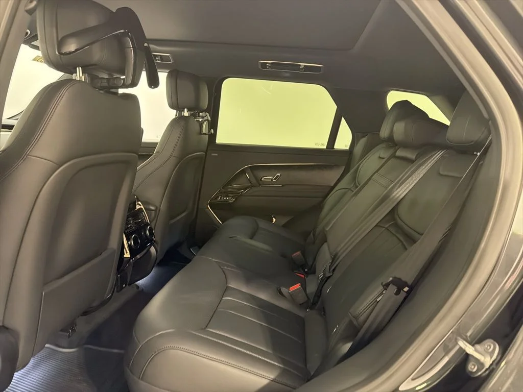 New 2026  Land Rover Dynamic SE image 22