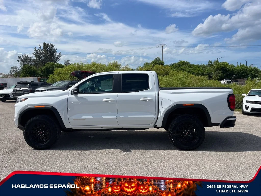 New 2026 Summit White GMC Elevation image 4