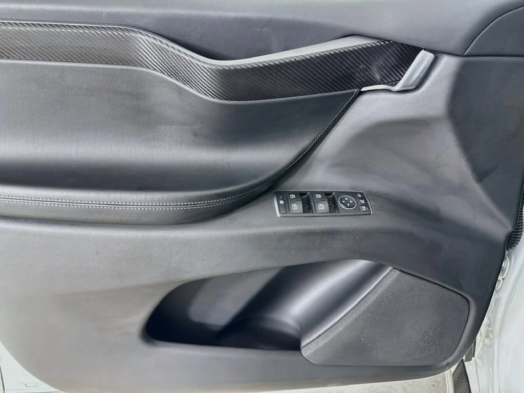Used 2020 White Tesla Long Range image 18