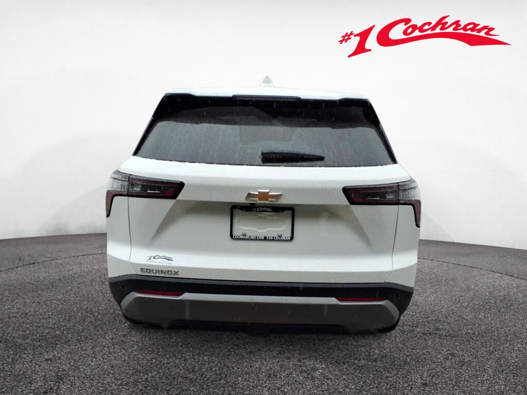 New 2027 Summit White Chevrolet FWD LT image 3
