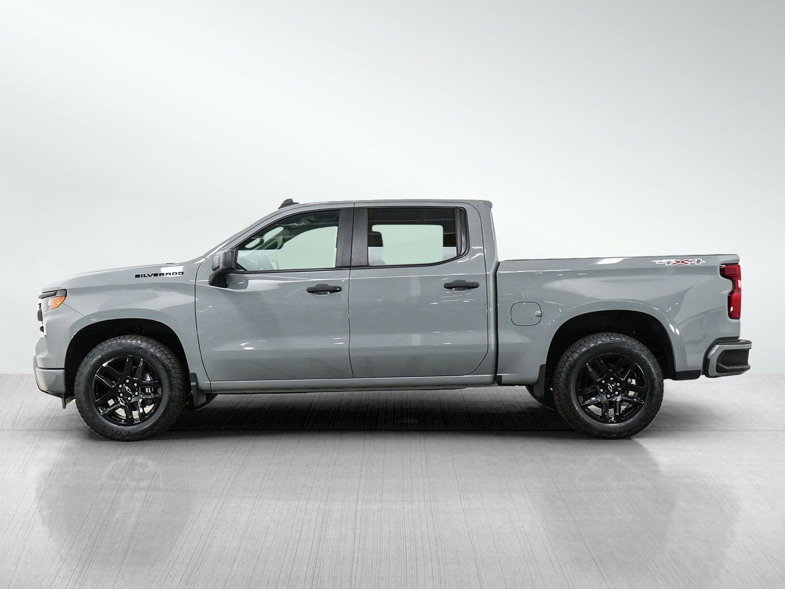 Used 2024 Chevrolet Silverado 1500 Custom with VIN 1GCPDBEKXRZ168262 for sale in White Bear Lake, Minnesota