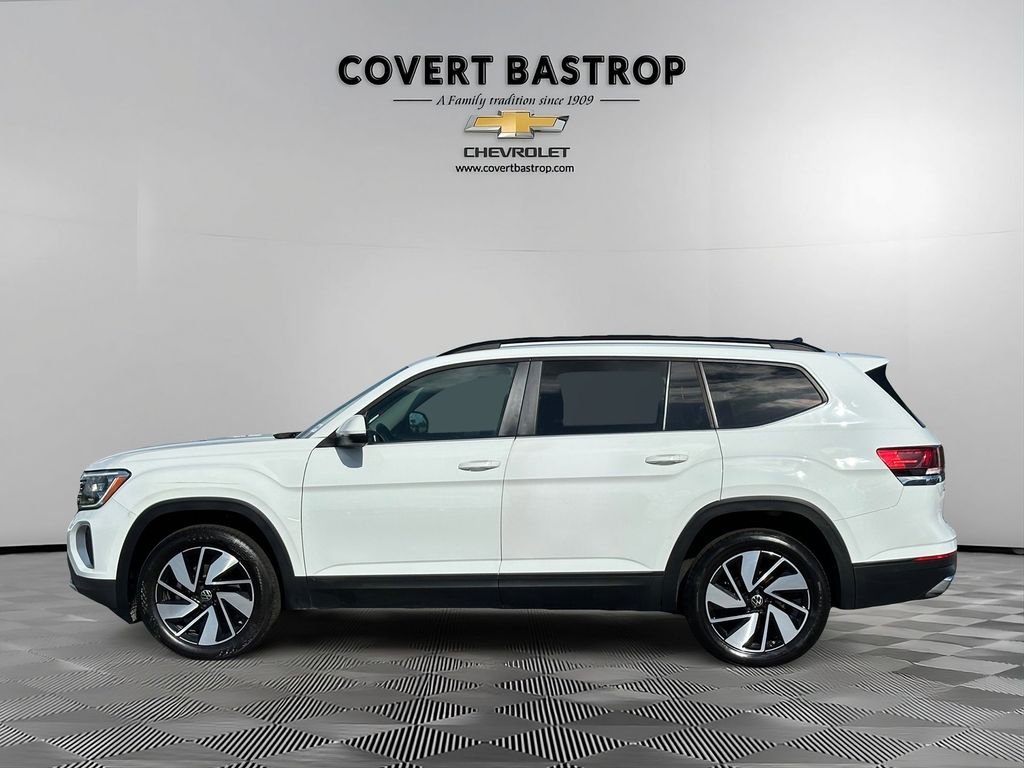Used 2025  Volkswagen 2.0T SE w/Technology image 6