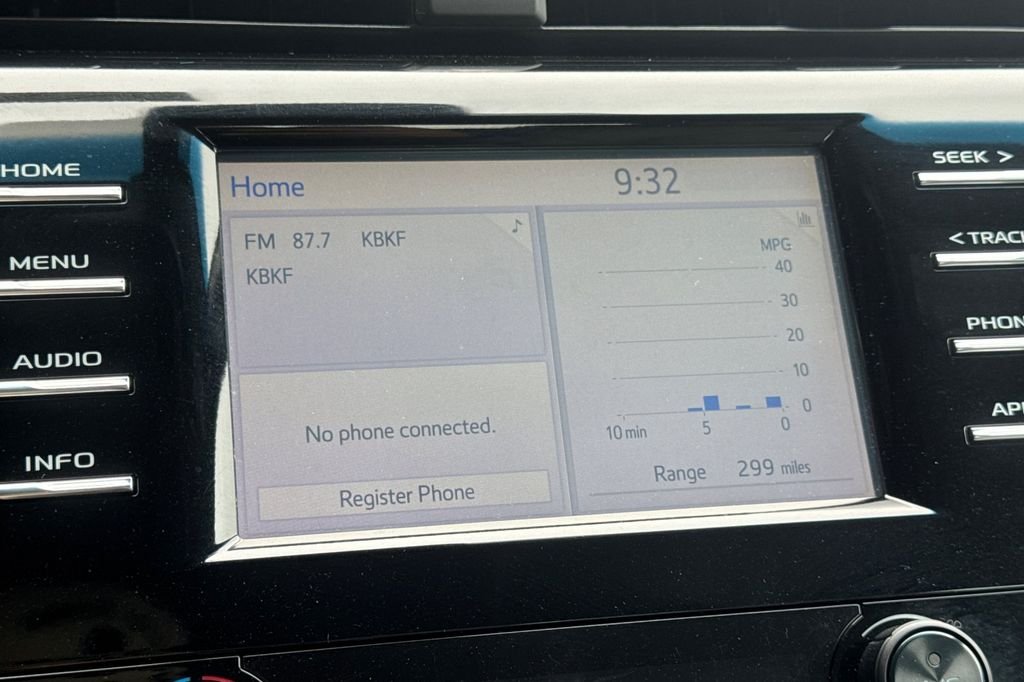 Certified Used 2018 Gray Toyota SE image 21