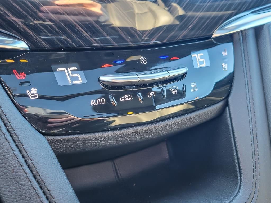 2025 CADILLAC XT6 - Image 17