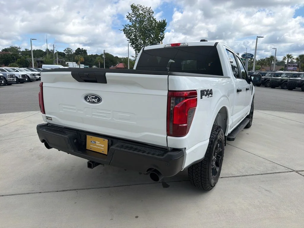 Certified Used 2025 Oxford White Ford STX image 8