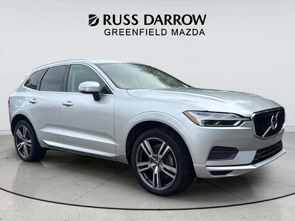 Used 2020 Silver Volvo T6 Momentum image 7