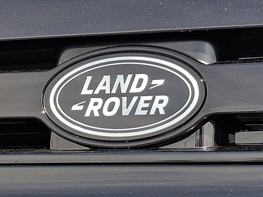New 2026 Santorini Black Land Rover S image 19