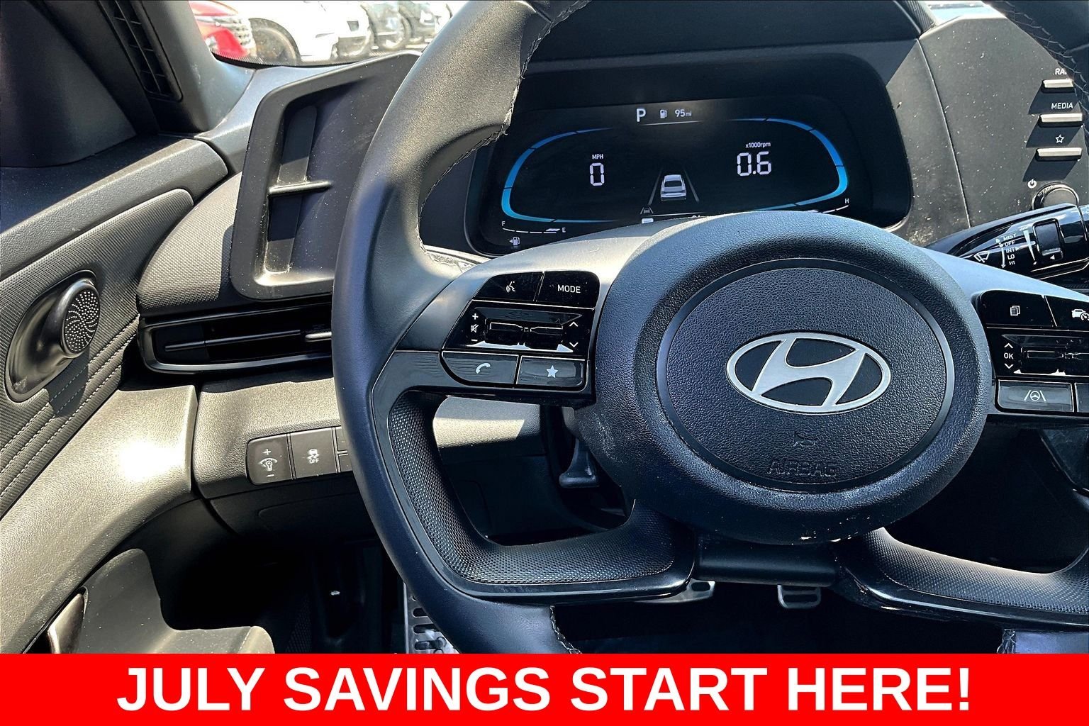Used 2025 Gray Hyundai SEL Sport image 15